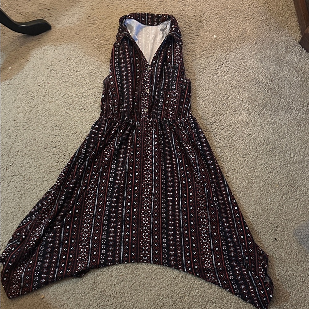 Elegant Sleeveless Patterned Dress